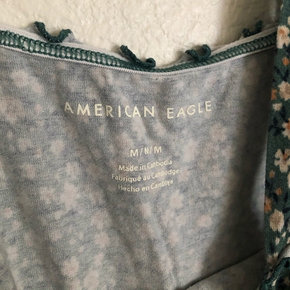 SOLD💕American eagle floral lettuce tank top - Picture 3 of 4
